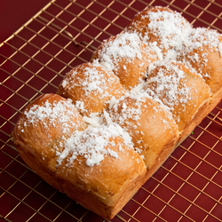 Mojicón relleno de dulce de guayaba
