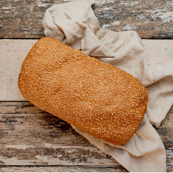 Pan de ajonjolí y nuez